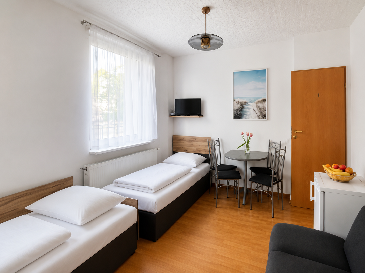 Geräumiges Familienzimmer in der Pension Cicha 11